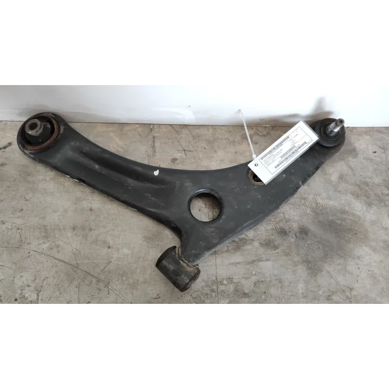 BRACCIO OSCILLANTE SOSP. ANT. SX. MITSUBISHI COLT 7A SERIE (06/04-12/09) 1.1 12V BER. 3P/B/1124CC