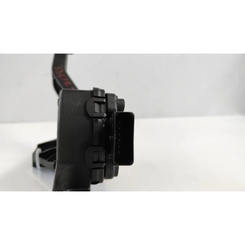 PEDALE ACCELERATORE MITSUBISHI COLT 7A SERIE (06/04-12/09) 1.1 12V BER. 3P/B/1124CC