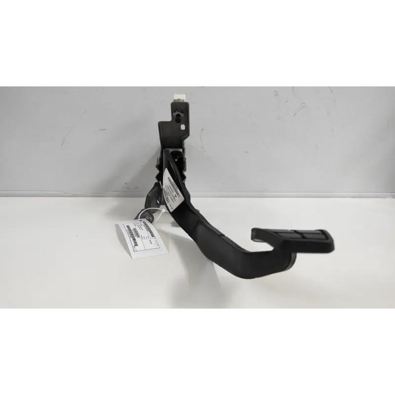 PEDALE FRENO MITSUBISHI COLT 7A SERIE (06/04-12/09) 1.1 12V BER. 3P/B/1124CC