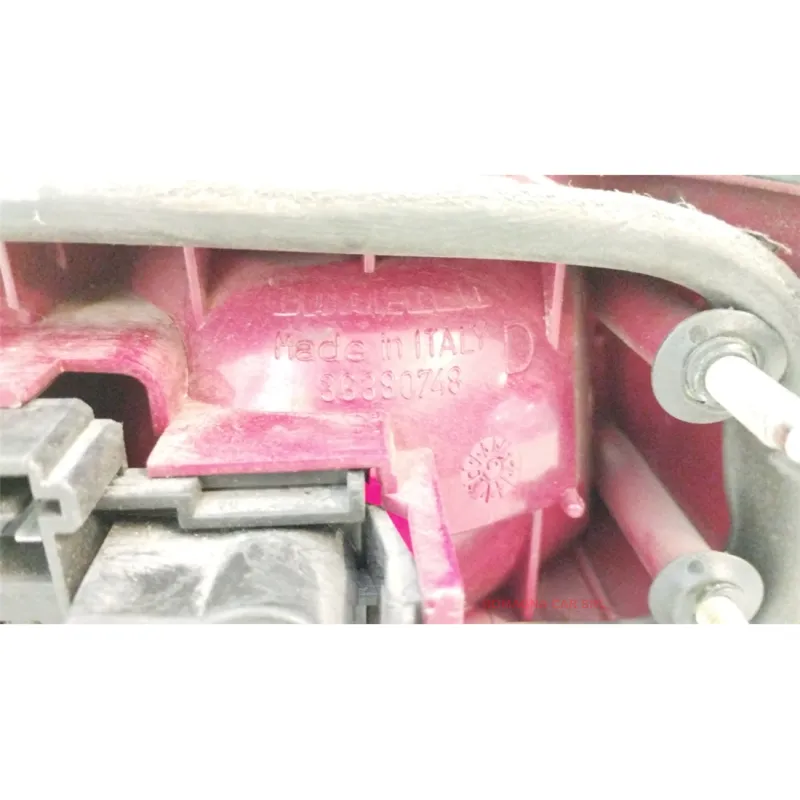 FANALE POST. PARTE EST. DX. ALFA ROMEO 145 (03/99-12/01) 1.4 T. SPARK BER. 3P/B/1370CC