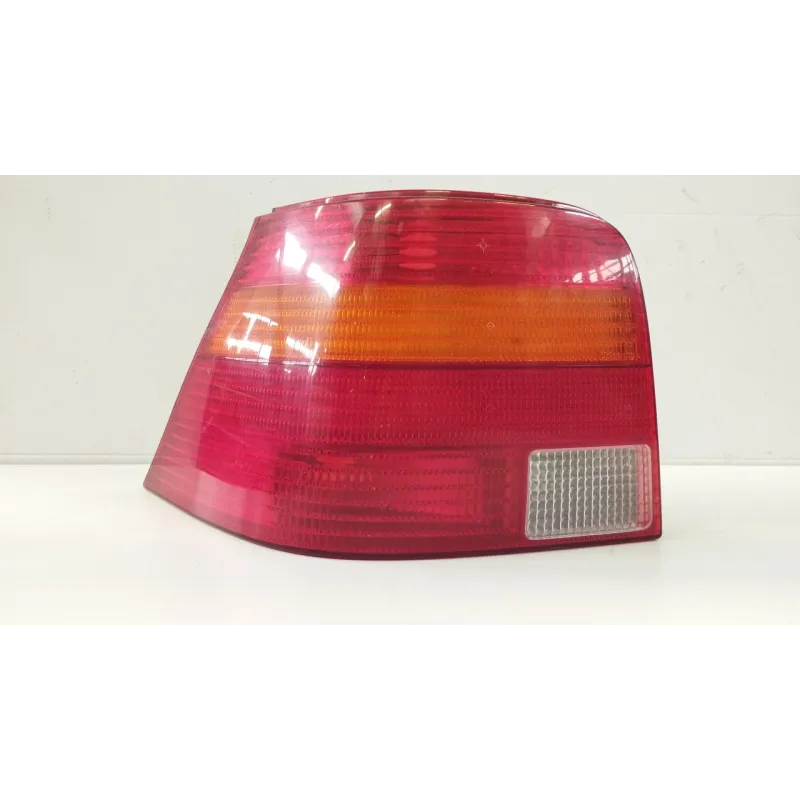 FANALE POST. SX. VOLKSWAGEN GOLF (1J) (09/97-03/06) 1.4 16V BER. 3P/B/1390CC