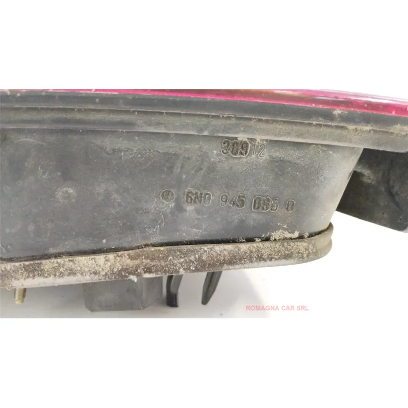 FANALE POST. SX. VOLKSWAGEN POLO 3A SERIE (11/94-09/01) 1.0 CAT BER. 3P/B/999CC