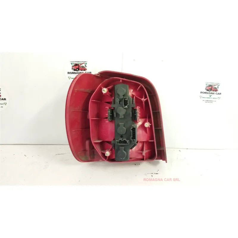 FANALE POST. DX. VOLKSWAGEN POLO 3A SERIE (11/94-09/01) 1.0 CAT BER. 3P/B/999CC