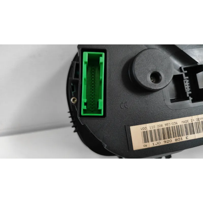 QUADRO STRUMENTI COMPL. VOLKSWAGEN GOLF (1J) (09/97-03/06) 1.9 TDI (110KW) BER. 5P/D/1896CC