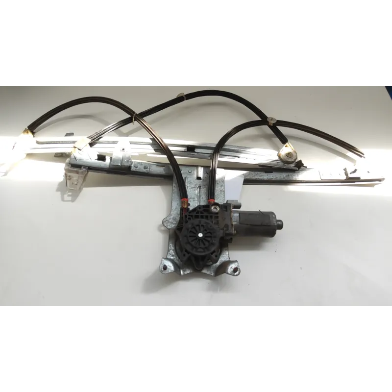 ALZACRISTALLO PORTA ANT. DX. CITROEN XSARA (10/00-12/05) 1.4 BER. 5P/B/1360CC