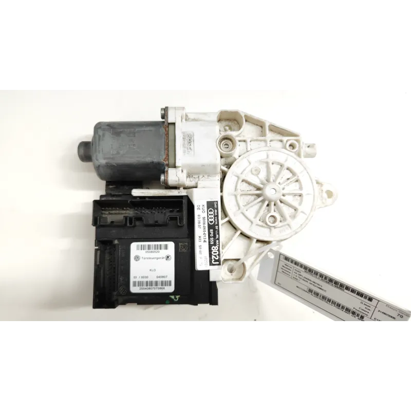 MOTORINO ALZACRISTALLO PORTA ANT. DX. AUDI A3 (8P) (04/03-06/10) 1.9 TDI BER. 5P/D/1896CC