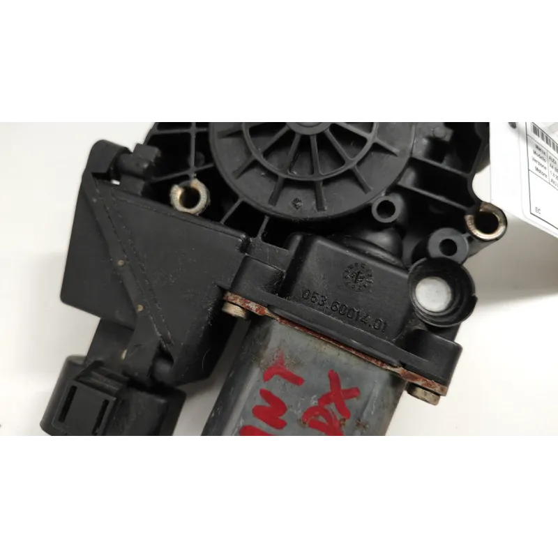 MOTORINO ALZACRISTALLO PORTA ANT. SX. AUDI A4 (8E) (11/00-11/04) 1.8 20V TURBO (110KW) SW 5P/B/1781CC