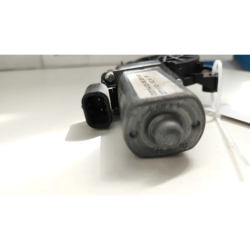 MOTORINO ALZACRISTALLO PORTA ANT. DX. FIAT STILO (2V) (11/03-06/09) 1.4 16V ACTIVE BER. 3P/B/1368CC