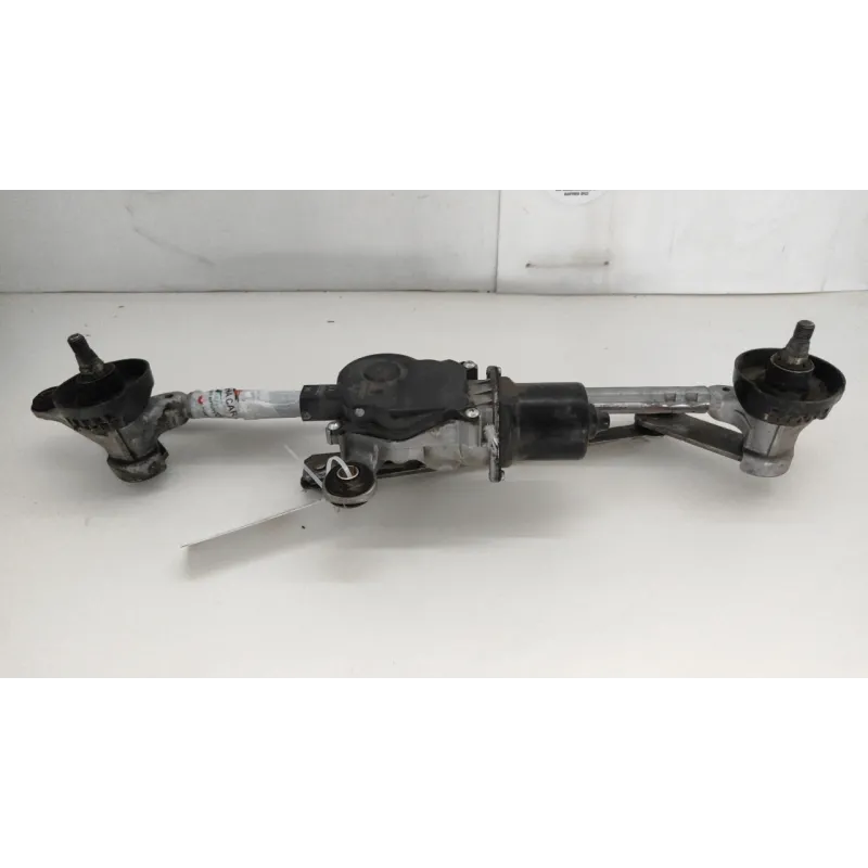 MECCANISMO TERGIPARABREZZA CON MOTORINO NISSAN QASHQAI (J11E) (01/14-03/18) 1.5 DCI SUV 5P/D/1461CC