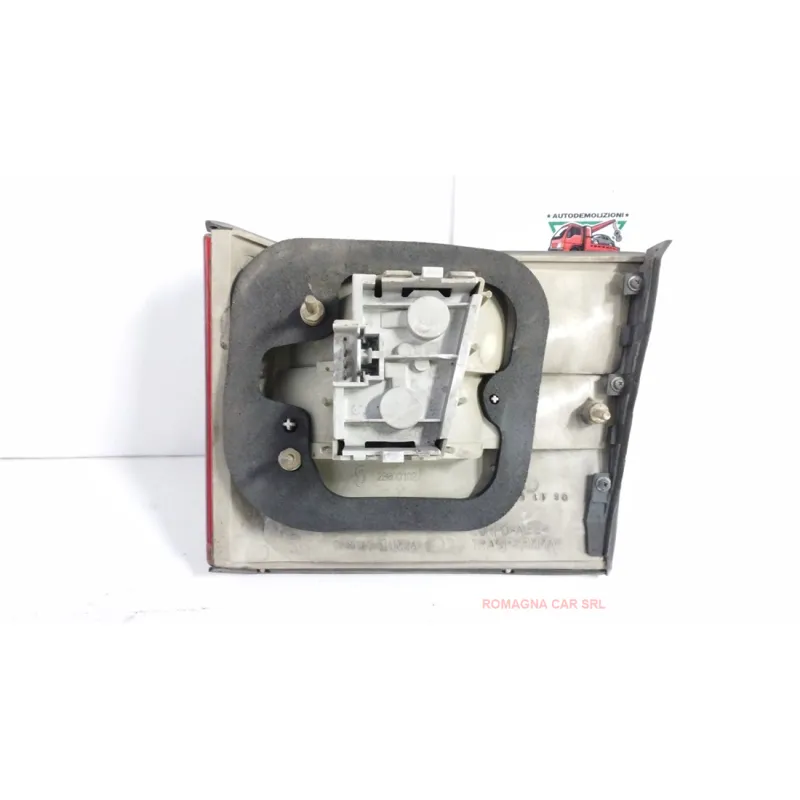 FANALE POST. PARTE INT. SX. LANCIA K BER./SW (11/94-01/02) 2.0 20V LE BER. 4P/B/1998CC (96)