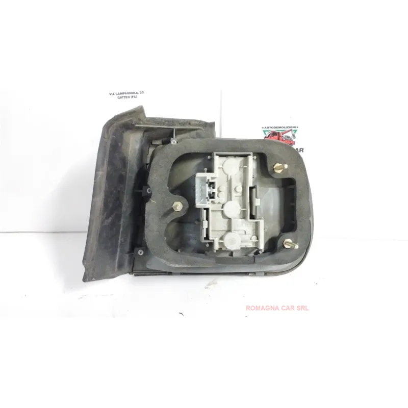 FANALE POST. PARTE EST. SX. LANCIA K BER./SW (11/94-01/02) 2.0 20V LE BER. 4P/B/1998CC (96)