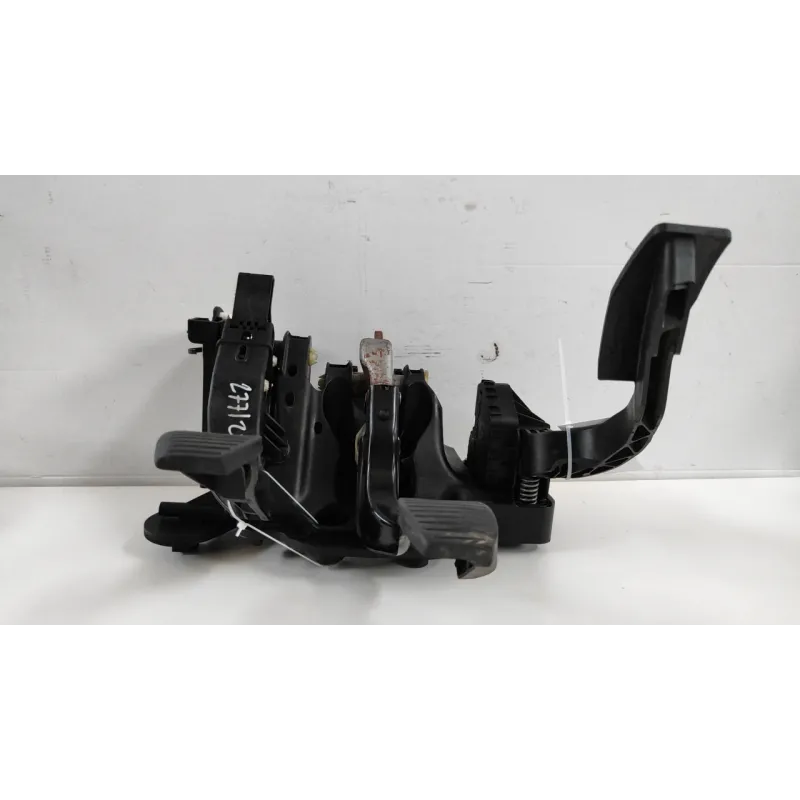 PEDALIERA COMPL. OPEL CORSA (X15) (12/14-12/19) 1.3 CDTI S&S (55KW) BER 5P/D/1248CC