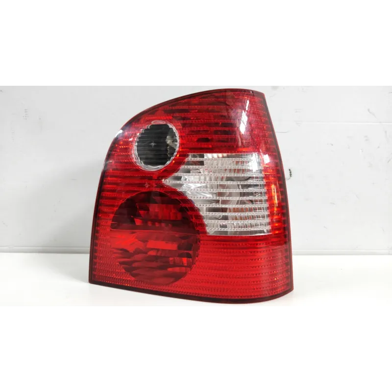 FANALE POST. DX. VOLKSWAGEN POLO (9N) (10/01-03/05) 1.4 TDI (55KW) BER. 3P/D/1422CC