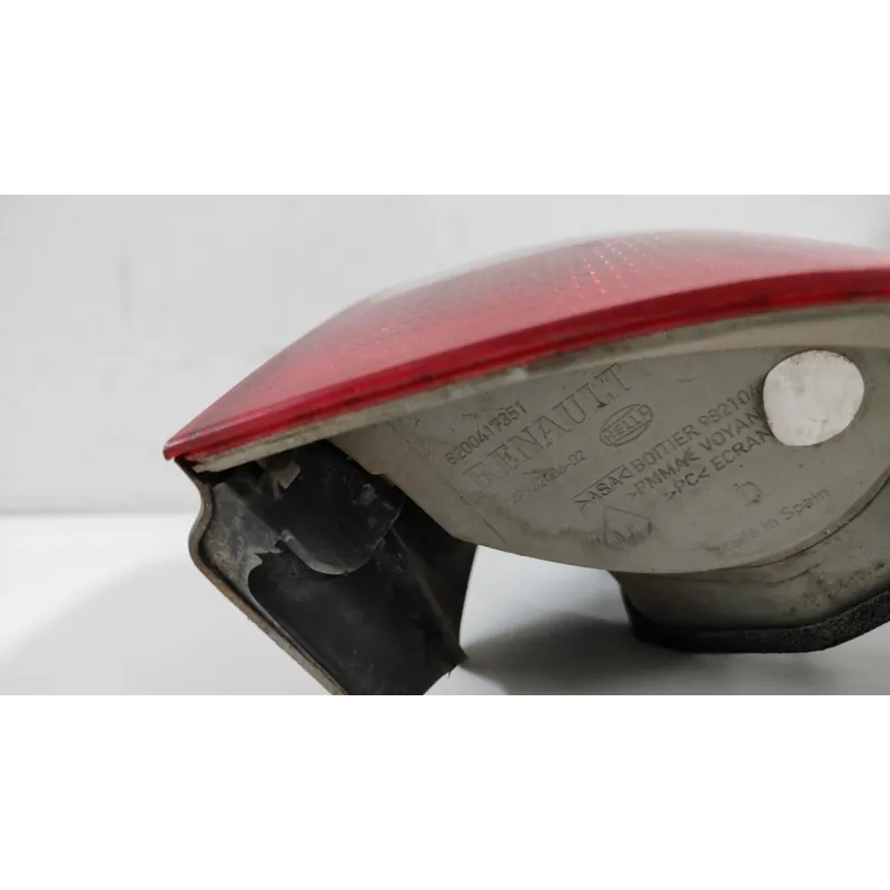 FANALE POST. DX. RENAULT MEGANE 2A SERIE (02/06-08/09) 1.4 16V (72KW) BER. 5P/B/1390CC