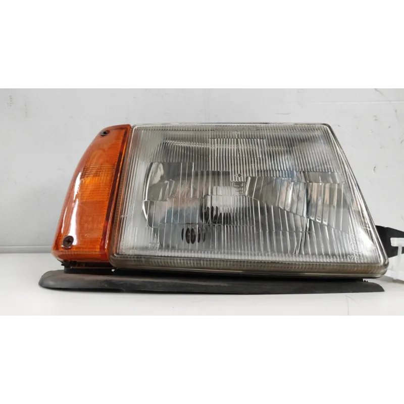 PROIETTORE DX. LANCIA Y 10 (10/92-09/96) (AUTOBIANC 1.1 AVENUE CAT BER. 3P/B/1108CC