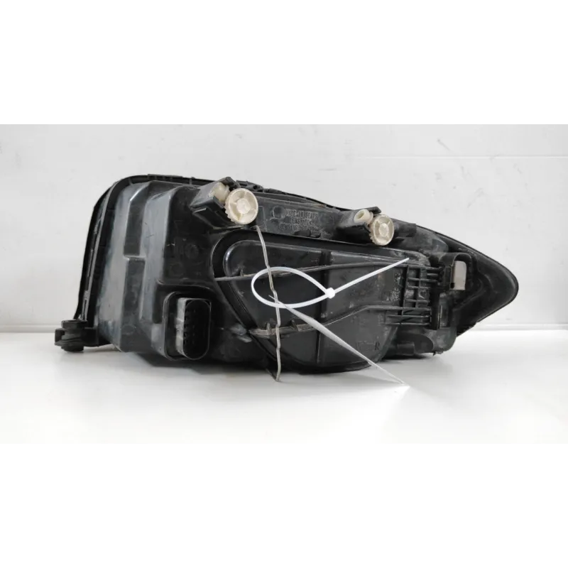 PROIETTORE DX. AUDI A2 (8Z) (06/00-02/06) 1.4 BER. 5P/B/1390CC