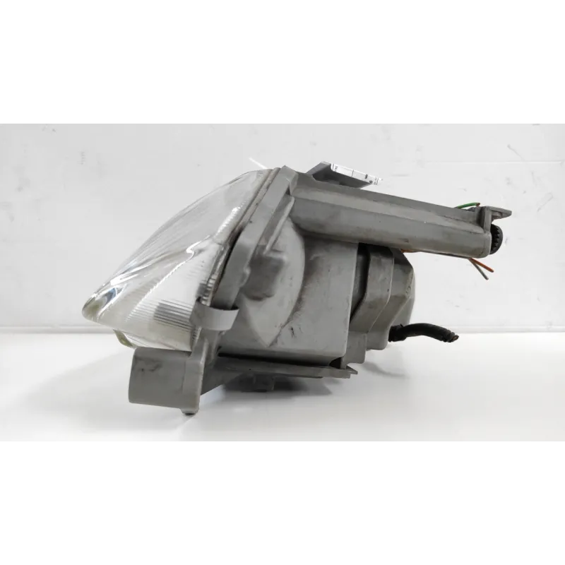 PROIETTORE DX. ALFA ROMEO 145 (04/94-04/99) 1.3 BER. 3P/B/1351CC