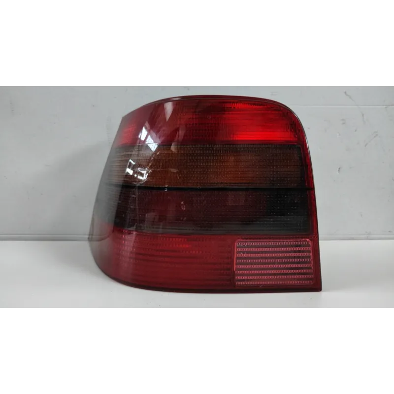 FANALE POST. SX. VOLKSWAGEN GOLF (1J) (09/97-03/06) 1.4 16V BER. 3P/B/1390CC