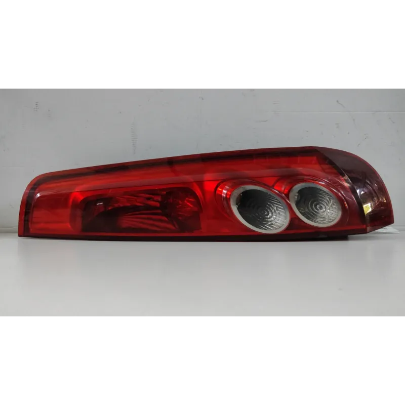 FANALE POST. DX. FORD FIESTA (CBK) (03/02-12/05) 1.2 16V AMBIENTE BER. 5P/B/1242CC