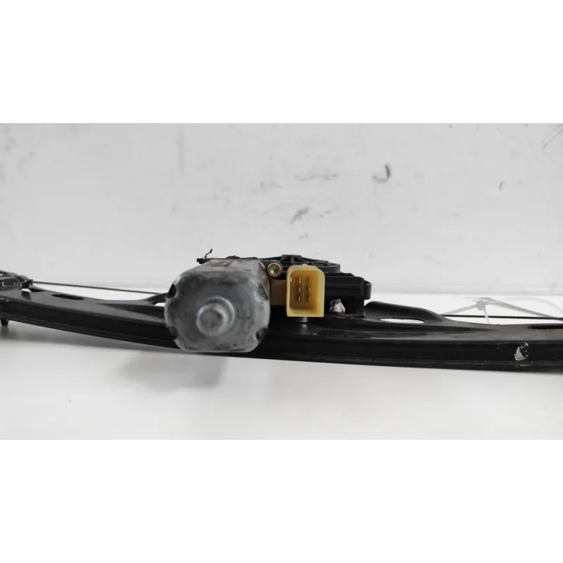 ALZACRISTALLO ELETTR. PORTA POST. SX. MERCEDES-BENZ CLASSE C (W/S203) (05/00-12/07 180 EVO SW 5P/B/1998CC