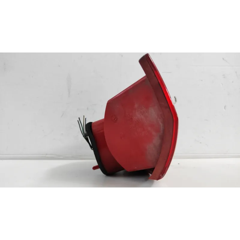 FANALE POST. PARTE EST. DX. ALFA ROMEO 147 (W8) (08/00-01/06) 1.6 16V TS(88KW)PROGRESS.BER.3P/B/1598CC