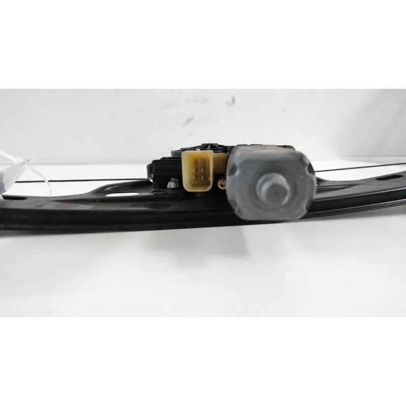 ALZACRISTALLO ELETTR. PORTA POST. DX. MERCEDES-BENZ CLASSE C (W/S203) (05/00-12/07 180 EVO SW 5P/B/1998CC