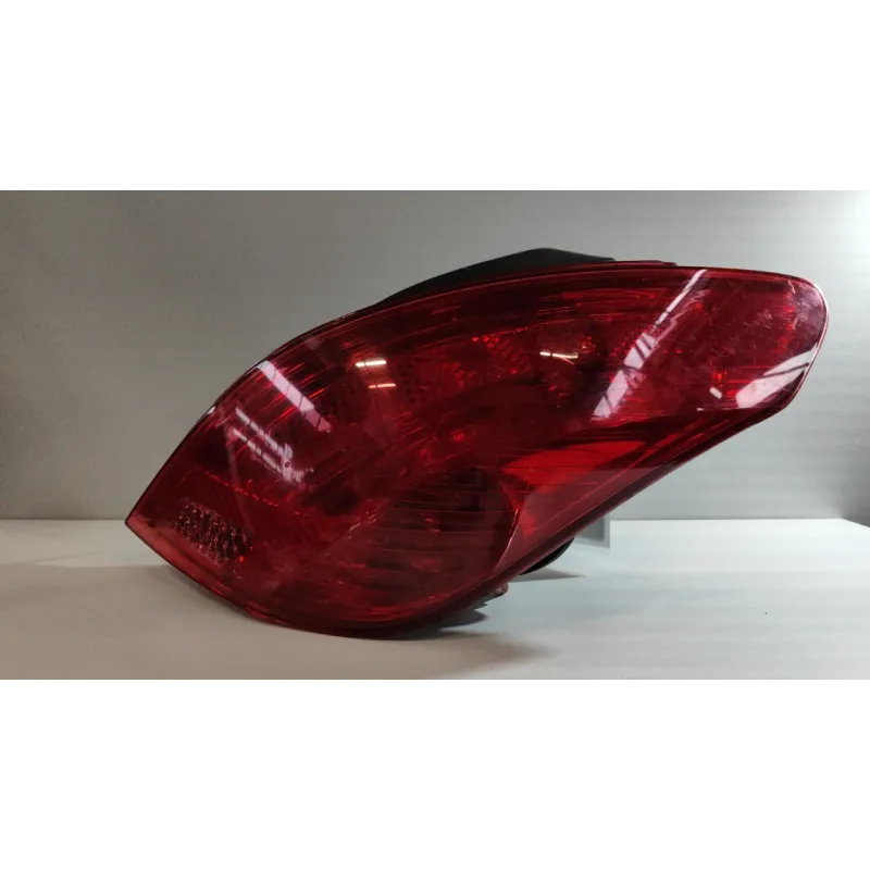 FANALE POST. DX. PEUGEOT 308 (08/07-03/14) 1.6 16V VTI (88KW) BER. 5P/B/1598CC