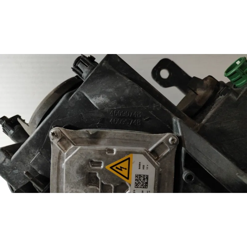 PROIETTORE XENO SX. LANCIA DELTA (TH) (06/08-03/11) 1.6 MJT DPF ARGENTO BER. 5P/D/1598CC