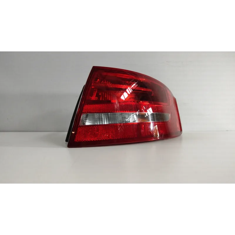 FANALE POST. PARTE EST. DX. AUDI A4 (8K) (09/07-03/13) 2.0 TDI FAP (105 KW) SW 5P/D/1968CC
