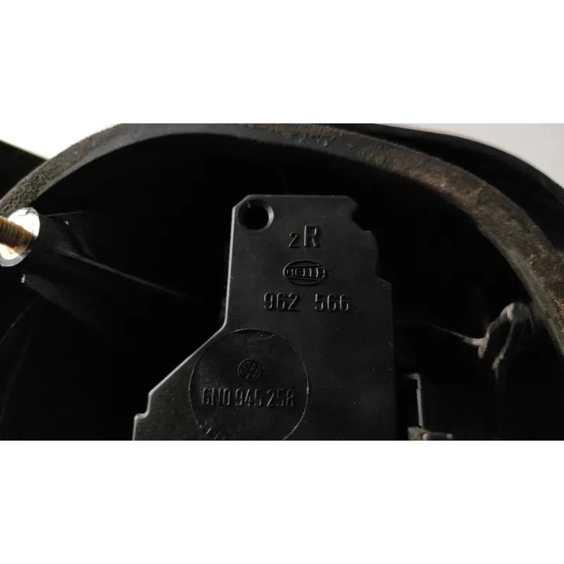 FANALE POST. DX. VOLKSWAGEN POLO 3A SERIE (11/94-09/01) 1.0I BER. 5P/B/999CC