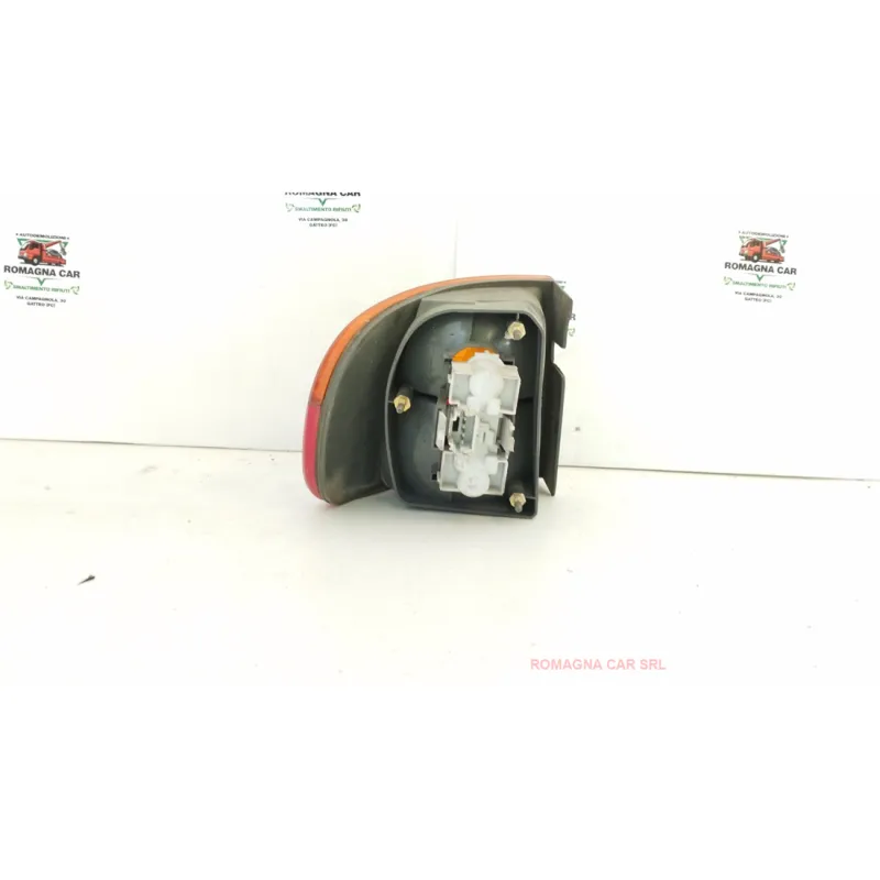 FANALE POST. DX. FIAT PUNTO 1A SERIE (11/93-10/99) 55 SOLE BER. 3P/B/1108CC