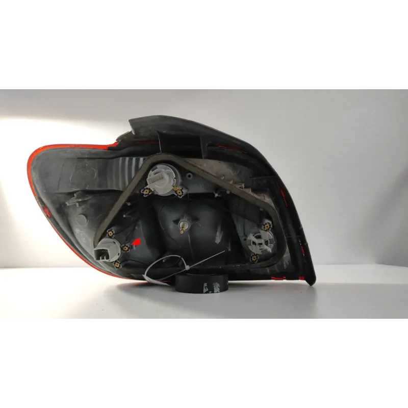 FANALE POST. 08/99-12/02 DX. TOYOTA YARIS (03/99-11/05)     (JPP) 1.0 16V (JPP) BER. 5P/B/998CC