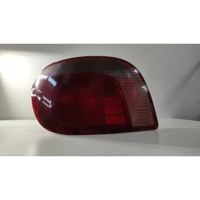 FANALE POST. 08/99-12/02 SX. TOYOTA YARIS (03/99-11/05)     (JPP) 1.0 16V (JPP) BER. 5P/B/998CC