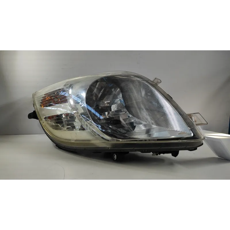 PROIETTORE DX. TOYOTA YARIS (11/05-02/12) 1.0 12V (FRP) BER. 5P/B/998CC