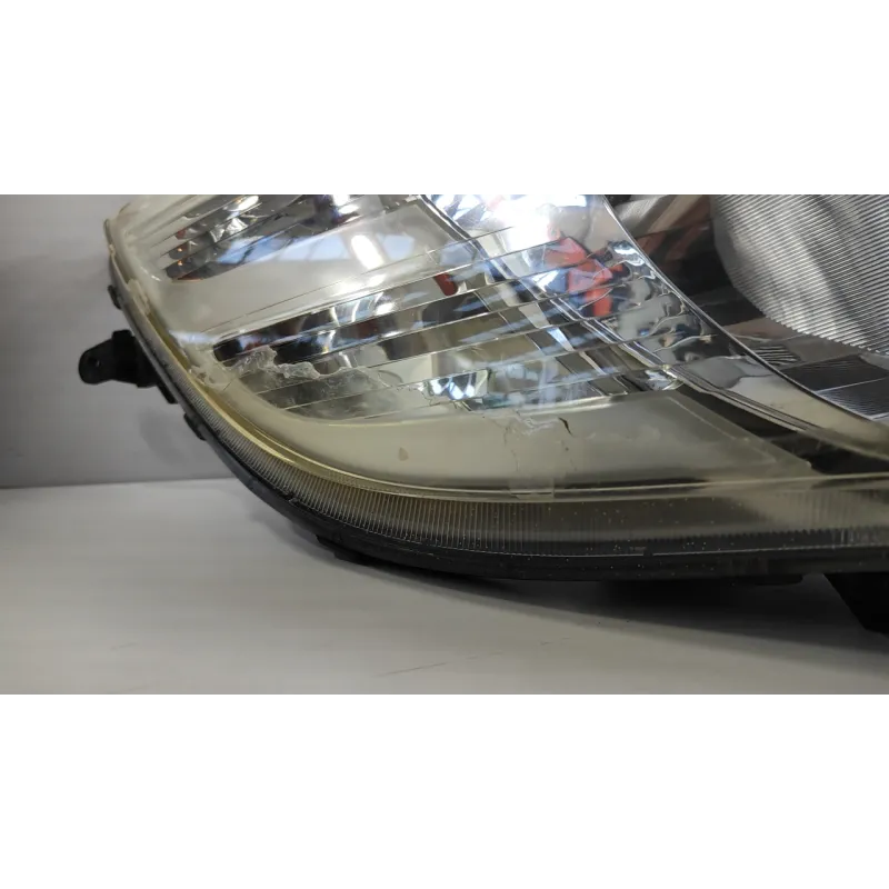 PROIETTORE DX. TOYOTA YARIS (11/05-02/12) 1.0 12V (FRP) BER. 5P/B/998CC