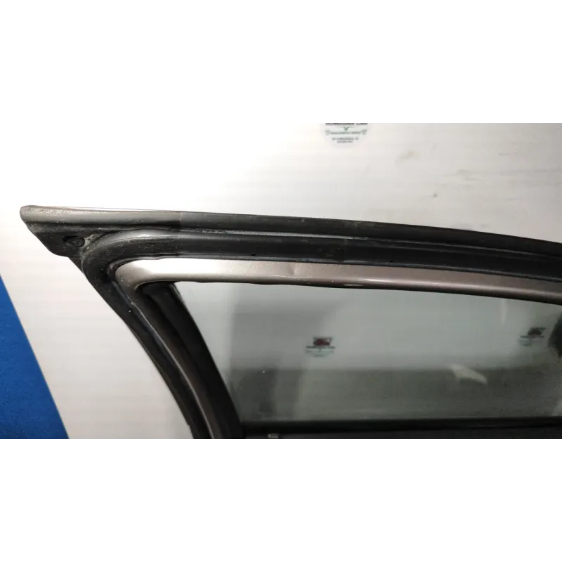 PORTA ANT. SX. TOYOTA YARIS (03/99-11/05)     (JPP) 1.4 D-4D (JPP) BER. 5P/D/1364CC