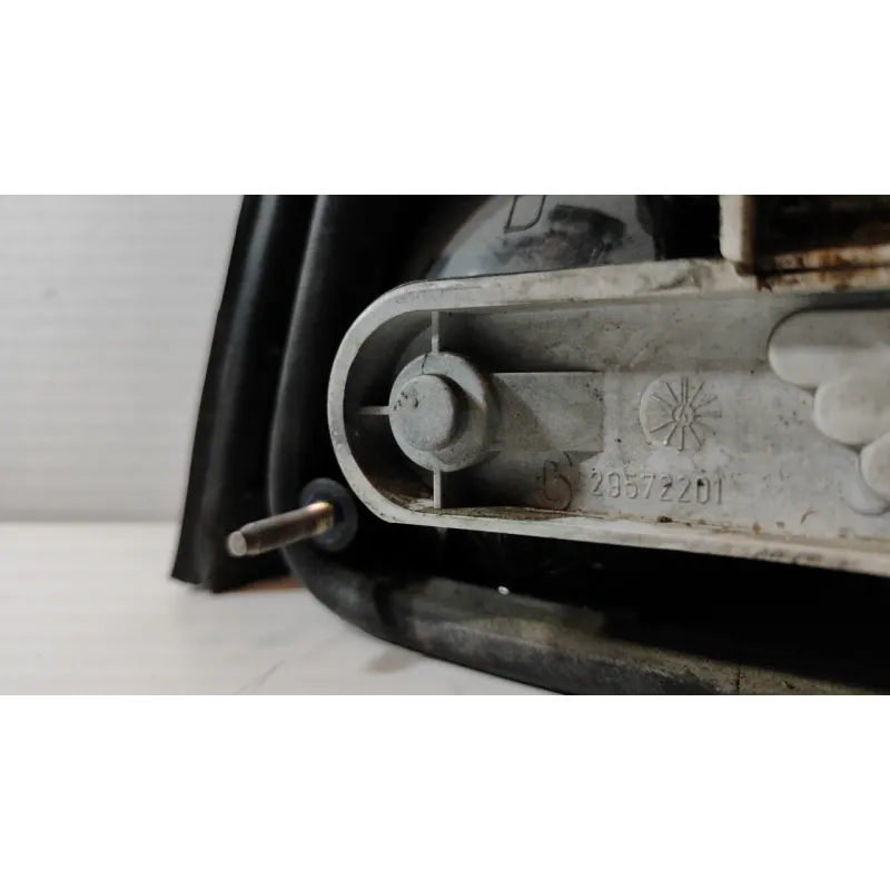 FANALE POST. PARTE EST. DX. ALFA ROMEO 155 (01/92-03/95) 1.7 TWIN SPARK BER. 4P/B/1748CC