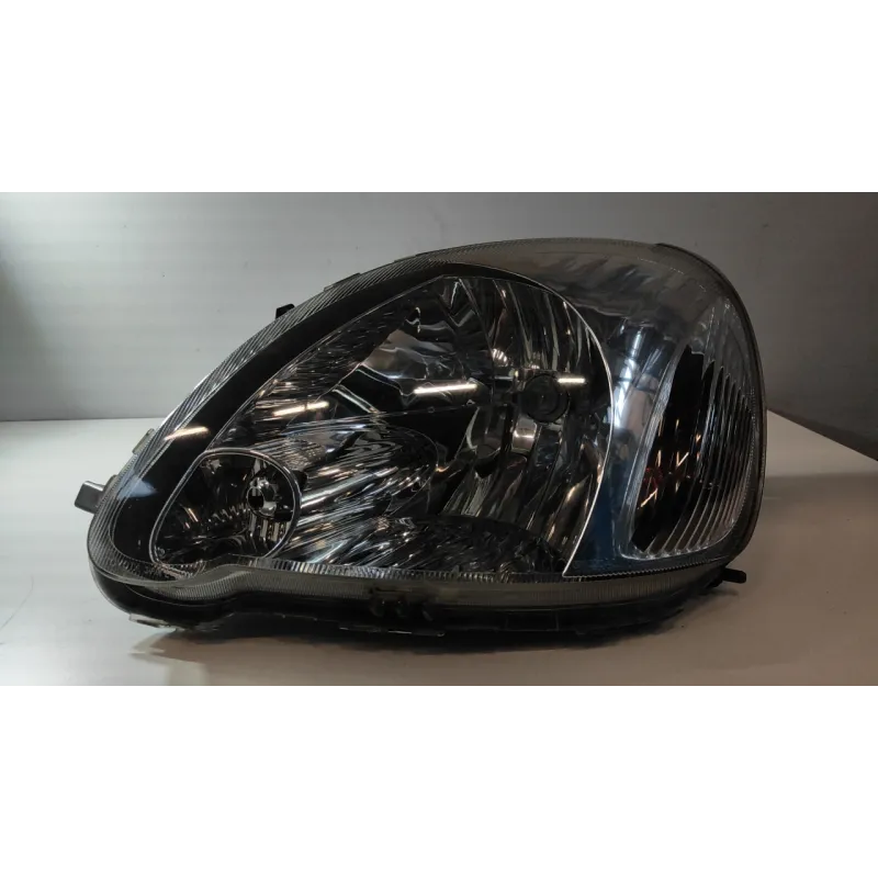 PROIETTORE SX. TOYOTA YARIS (03/99-11/05)     (JPP) 1.4 D-4D (JPP) BER. 5P/D/1364CC