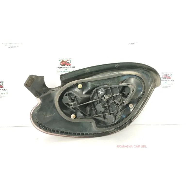 FANALE POST. DX. FIAT BRAVA (1M) (07/98-10/02) 100 16V AUT. SX BER. 5P/B/1581CC