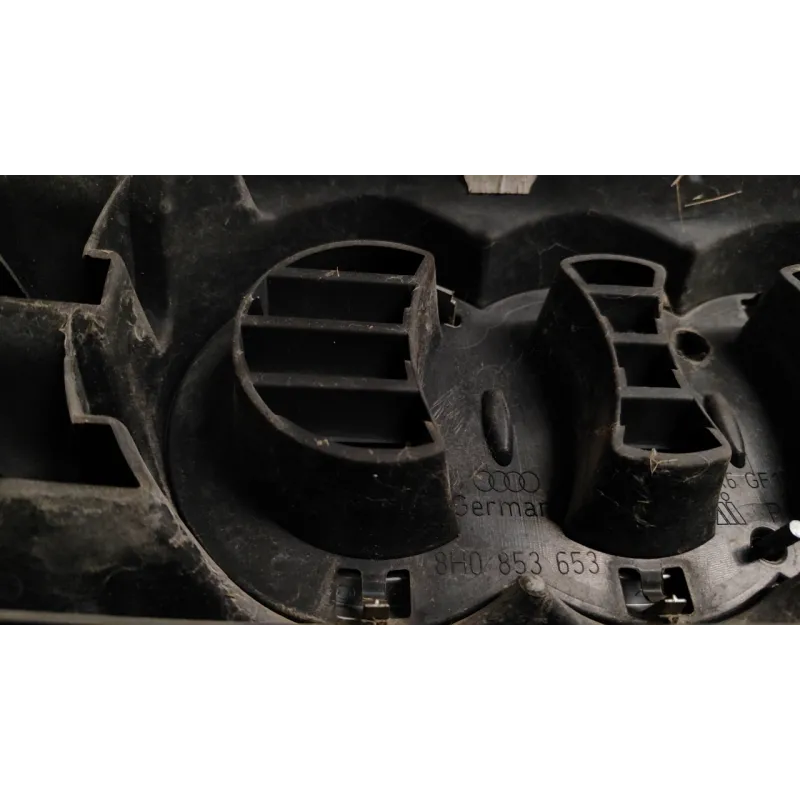 GRIGLIA AUDI A4 (8E) (11/00-11/04) 1.8 20V TURBO (110KW) BER. 4P/B/1781CC