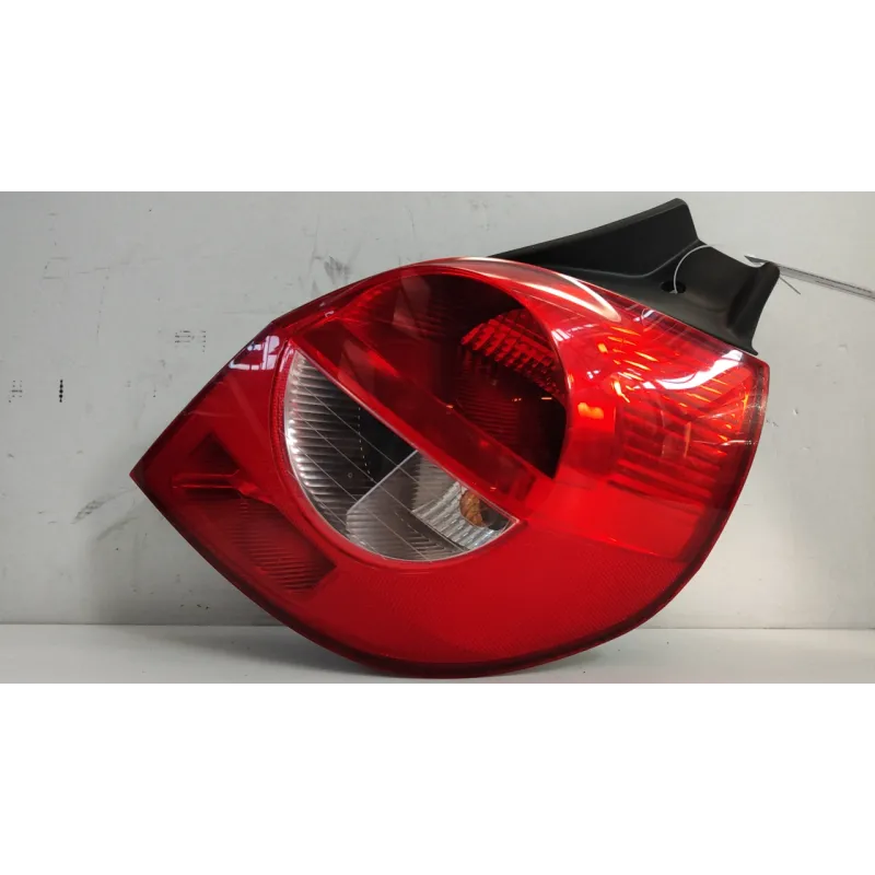FANALE POST. DX. RENAULT CLIO 3A SERIE (07/05-05/09) 1.2 16V (48KW) BER. 3P/B/1149CC
