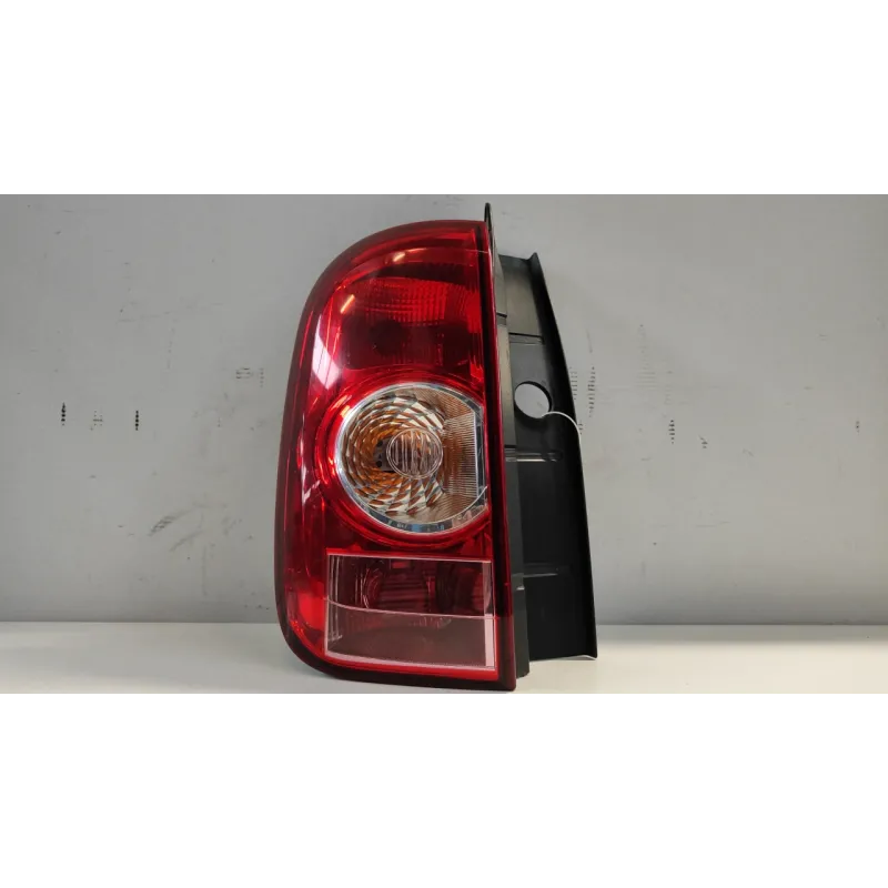 FANALE POST. SX. DACIA DUSTER (03/10-12/13) 1.5DCI (79KW) FAP 4X2 SUV 5P/D/1461CC