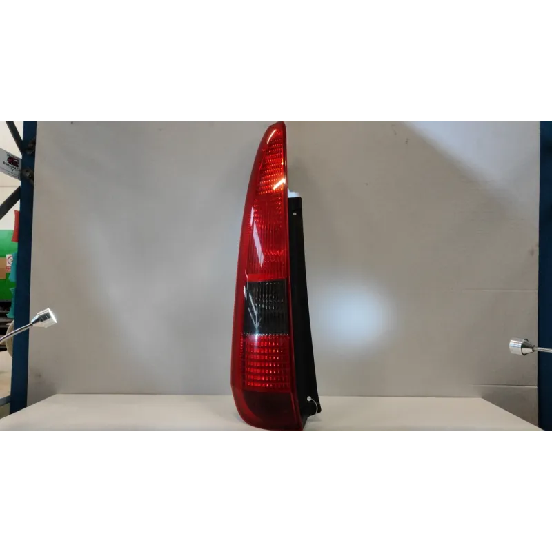 FANALE POST. SX. FORD FIESTA (CBK) (03/02-12/05) 1.2 16V AMBIENTE BER. 5P/B/1242CC