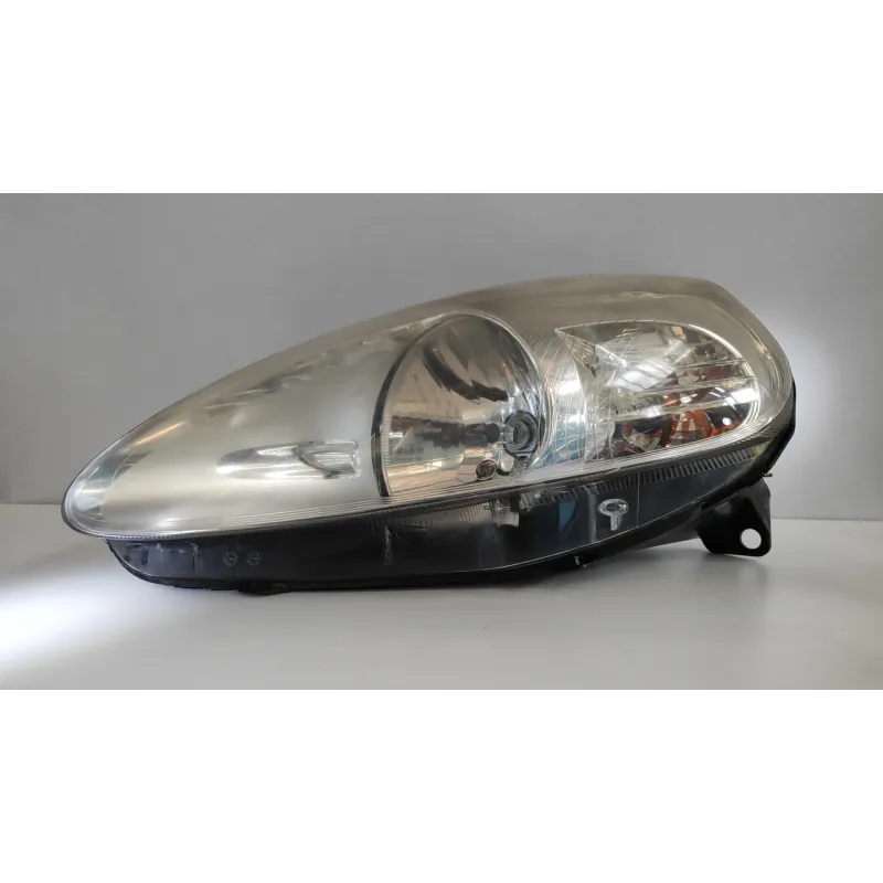 PROIETTORE SX. FIAT GRANDE PUNTO (2Y) (06/05-12/08 1.2 BER. 5P/B/1242CC