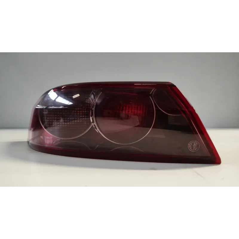 FANALE POST. PARTE EST. SX. ALFA ROMEO 159 (X3/X9) (07/05-06/13) 1.9 JTDM (88KW) SW 5P/D/1910CC