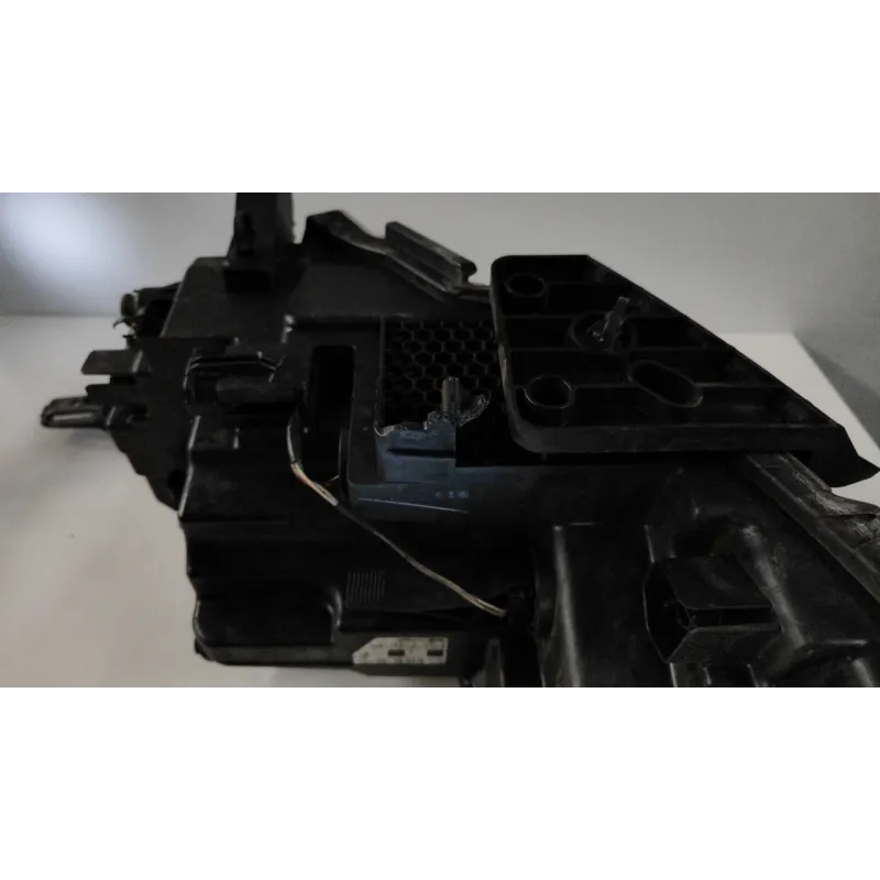 PROIETTORE TEKNA DX. NISSAN QASHQAI (J11E) (01/14-03/18) 1.5 DCI SUV 5P/D/1461CC