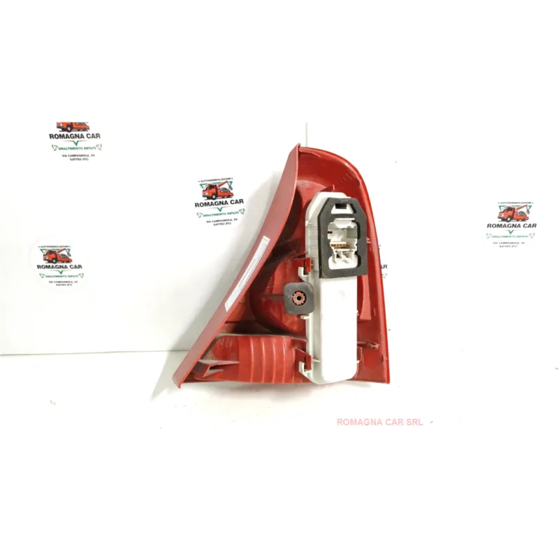 FANALE POST. SX. RENAULT CLIO 2A SERIE (05/01-11/10) 1.2 16V BER. 3P/B/1149CC