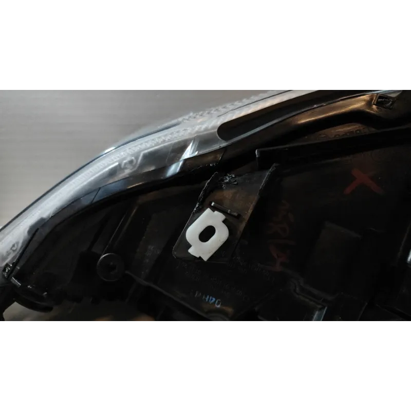 PROIETTORE SX. BMW SERIE 3 (E90/E91) (02/05-12/11 320D BER. 4P/D/1995CC
