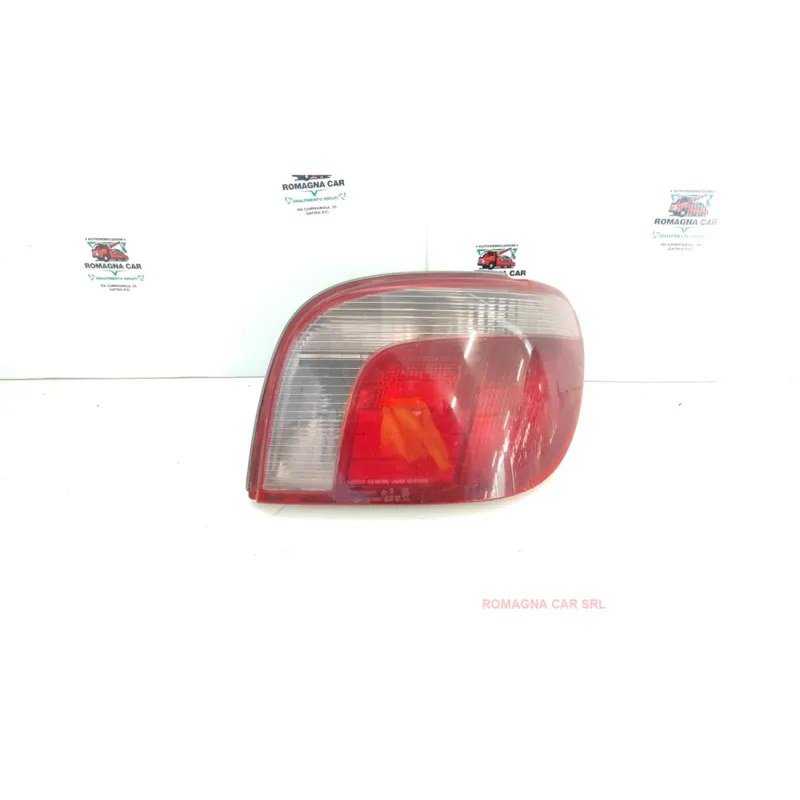 FANALE POST. 08/99-12/02 DX. TOYOTA YARIS (03/99-11/05)     (JPP) 1.0 16V (JPP) BER. 3P/B/998CC