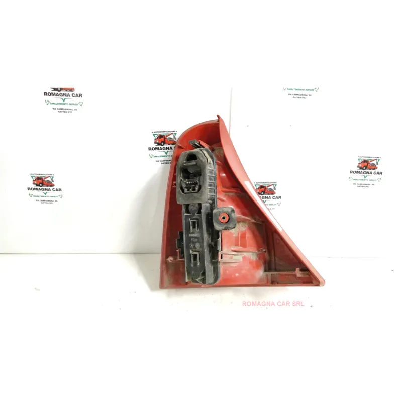 FANALE POST. DX. RENAULT CLIO 2A SERIE (05/01-11/10) 1.2 16V BER. 3P/B/1149CC
